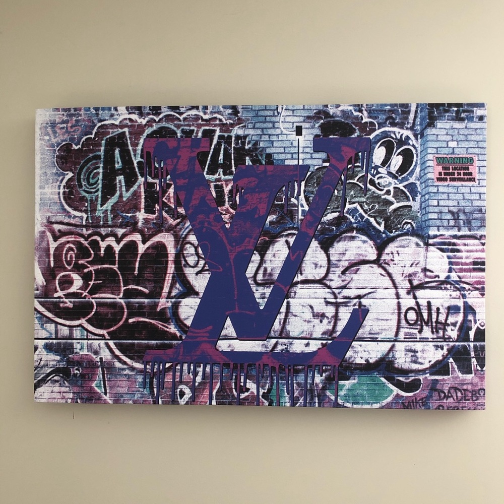 LV Canvas Street Art